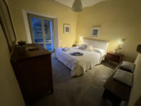 Podere Fontebernardi, authentic Tuscan farmhouse overlooking Pienza.