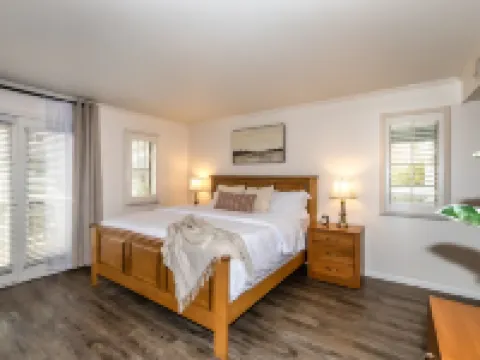 Peaceful Spa Villa Getaway - Hot Tub - 3 minutes to Mohegan Sun Casino 鄰近Otis Library的酒店