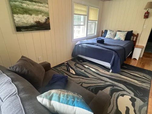 Yarmouth Cottage by the Bay