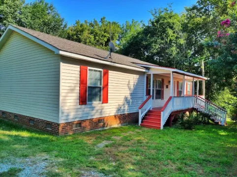 Backwoods Milton House 3BR&2bath 3 Miles from VIR