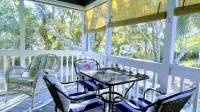 5 MINS walk to Beach - the vacation house of "Life of Sun, Sand & Sea"