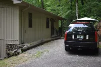 Beautiful River/Waterfall Cabin 13 miles to Helen  6 miles to Hiawassee