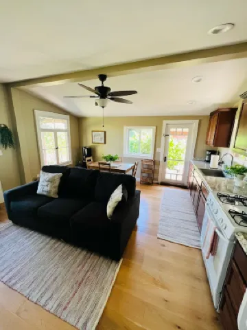 Haileys Place In Wine Country