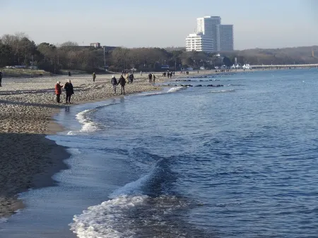 Comfortable apartment with pool and sauna 200m from the beach Отели в г. Тиммендорфер-Штранд