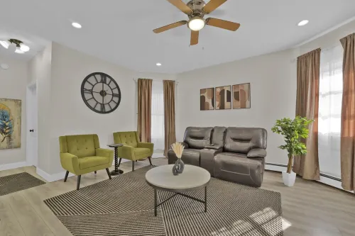 Luxury 2-bedroom apt in NY Hotels in Mt Vernon