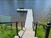 On the Chain, near downtown, close to trails, private dock, dog-approved! 🌊 🌞 🐶 Hotels in Eagle River