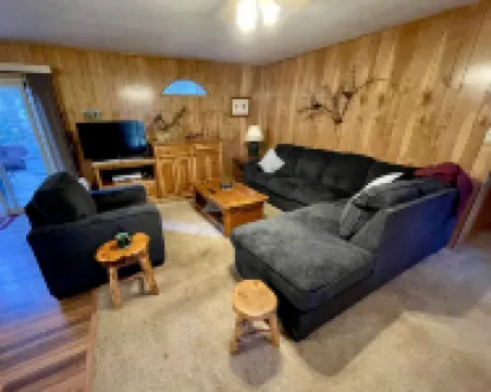 Mountain Meadow View Retreat