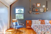 Sunny Hamptons Getaway With Pool 렘젠버그-스페옹크 호텔