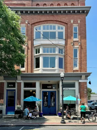 Conductor's Rest:  Beautiful 2 Bedroom Loft in Historic Cambridge, Maryland