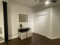 Spacious Loft in Historic Baggs Square Hotels in Utica