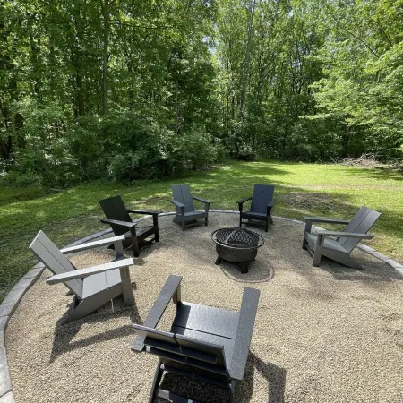 Warren Woods Pool Retreat on Private 5 Acres, Large Heated Pool & Hotub