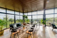 Spacio Caliraya Bed & Breakfast Hotels in Lumban