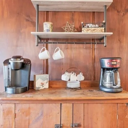 Mountainside Home In North Conway. Incredible Views, Hot Tub, Pets Allowed