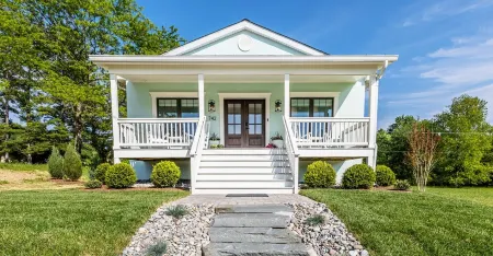 Mint Cottage at Little Washington - a modern, spacious retreat with a view