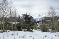 Delightful Summit Cove Condo - perfect all seasons!