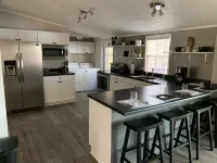 Peaceful Lake Retreat Hotels in McCormick County