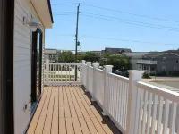 Sunny 4 Br, 2 BA Townhouse- June 30-July 4 Available Hotels in Brigantine