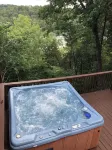 Lake front home, Hot tub, Boat dock near Flat Hollow Marina in Speedwell Tn.
