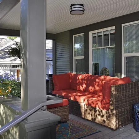 Titania - Second Spring Property 1-3 Bedroom Luxury Rentals In Downtown Ashland