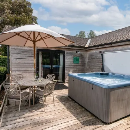 Clover Croft lodge - sleeps 4/5 with private hot tub