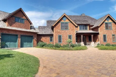 Luxurious Retreat in Bright's Creek near Lake Lure, Tryon, Hendersonville Отели в г. Купер Гэп