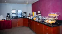 Ramada Plaza by Wyndham Garden Grove/Anaheim South - breakfast