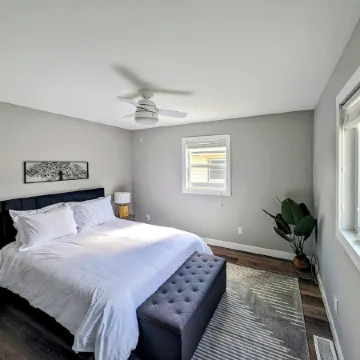 Spacious 3BR Home w/ Deck – Right in Downtown Custer, Shops & Dining!