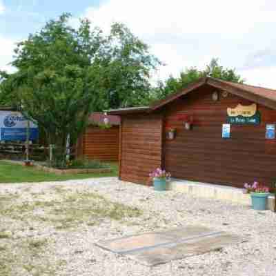 Mobile Home at la Petite Lande Hotel Exterior