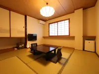 Miharu Ryokan Hotels near Four Rows Hole Gate