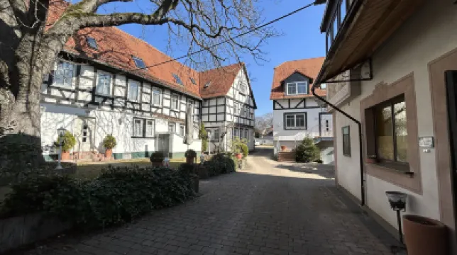 Schmärrnche Hotels near إف إس في فرانكفورت