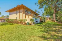 Pualei Beach House 3-bedroom townhome in phenomenal Lahaina with WiFi, AC