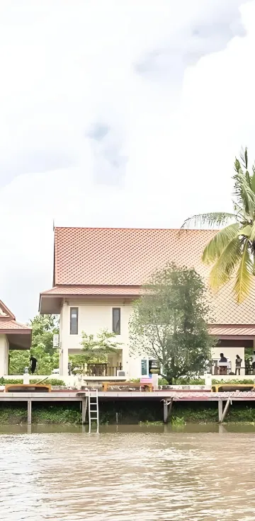 ห้องดีลักซ์สำหรับสามท่านพร้อมวิวสวน