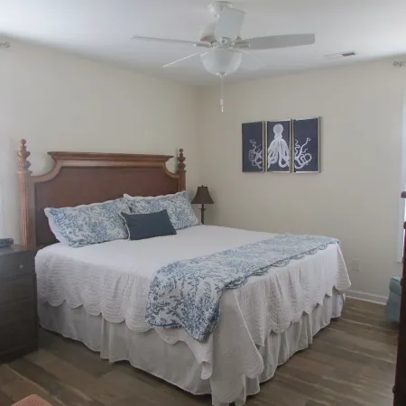 Enjoy an Uncrowded Beach, But Close to Shopping and Restaurants.