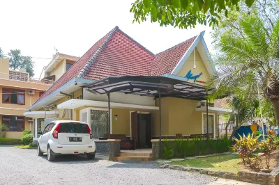 RedDoorz Plus Near Brawijaya Museum