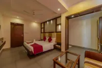 Hotel Tamizh Park