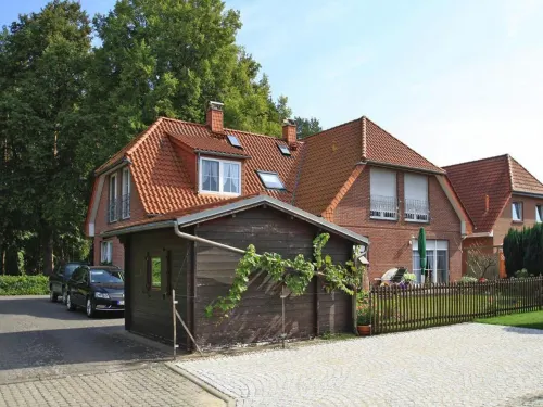 Ferienwohnungen am Mirower See, Mirow فنادق في Mirow