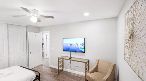 Xlnc Home Gillespie Drive by sdstay - Homestays