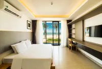 Biệt thự mặt tiền biển Saint Simeon Resort
