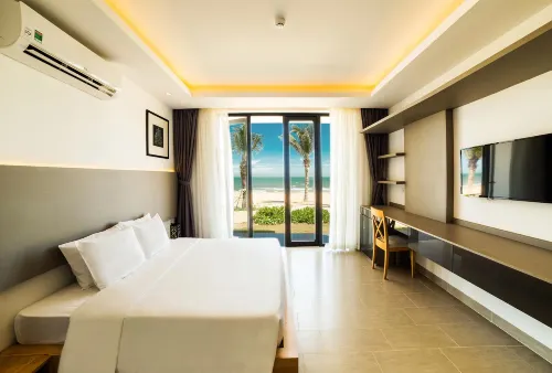 Biệt thự mặt tiền biển Saint Simeon Resort Hoteles en Long Hương