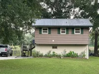 Welcome to Rivers Edge Retreat – Your Serene Escape on the Osage River