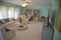 Villa Pink Flamingo by SWFL-Villas -Your tropical retreat in Cape Coral ,Florida