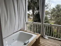 Oceanview Home @ Cabana Club with 6 Seat Golf Cart and Club Cards - Wifi