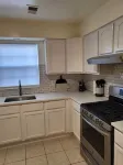 Upscale & Elevated - 3BR 2BA