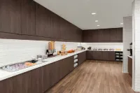 ريزيدنس إن باي ماريوت يوما - فطور