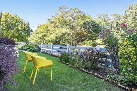 Modern West End Retreat - AC, 2-Car Parking, Deck, Grill, Super Walkable