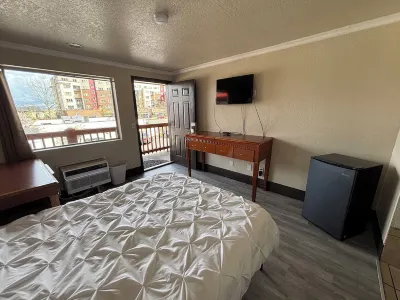 Jet Inn Motel-SeaTac, Tukwila Hotels near Charles SimonyI Space Gallery