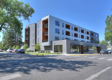 Easy Access to all things Bozeman - with indoor parking! Отели рядом с достопримечательностью «Downtown Bozeman»