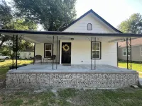 This space is in a cozy neighborhood 5 minutes from downtown. Hotels near Gilcrease Museum