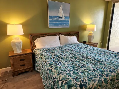 Balcony Heated Pool  Spa Grill Wifi     December 7-20   20% Discount Hotels in Pinellas County