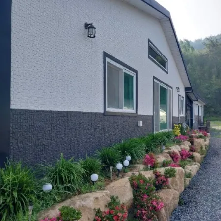 Gangjin Sandeul Farm Pension